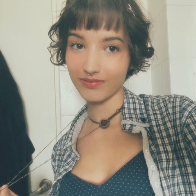 Babysitter in San Fernando: Violeta