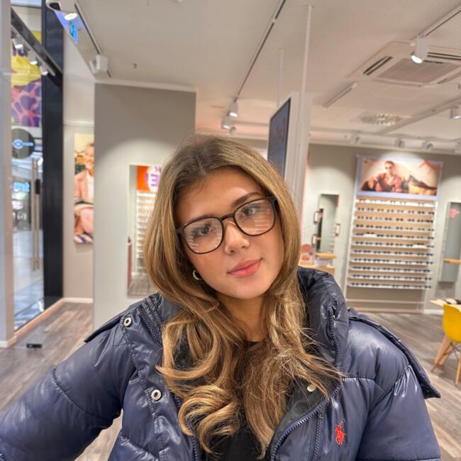 Babysitter in Berlin: Lana