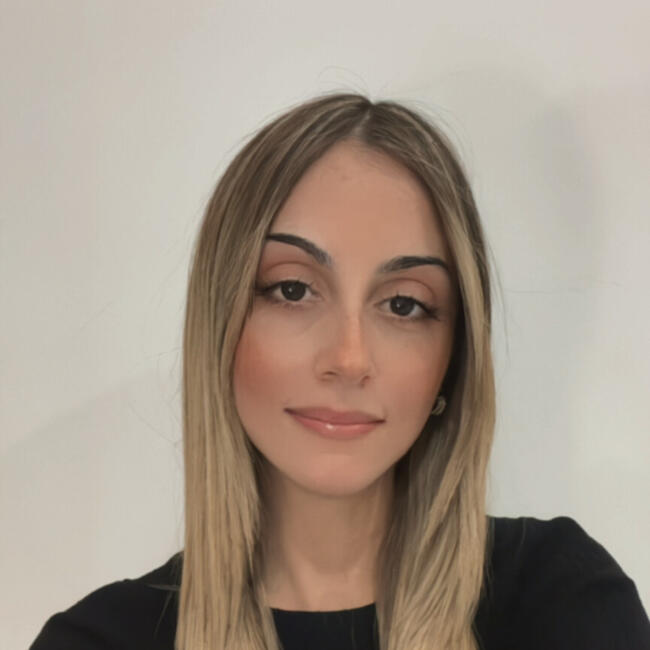 Babysitter a Napoli: Gioia