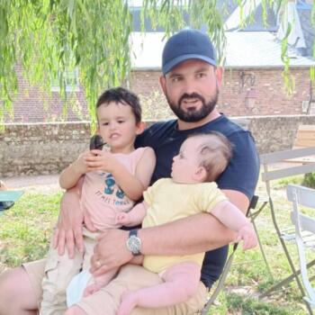 Babysitting job in Pabu: babysitting job Xavier