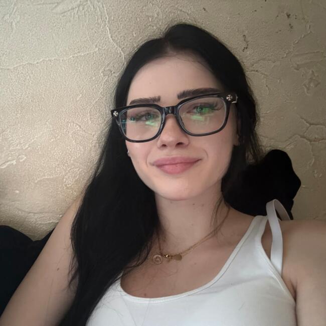 Babysitter in Poznan: Julia