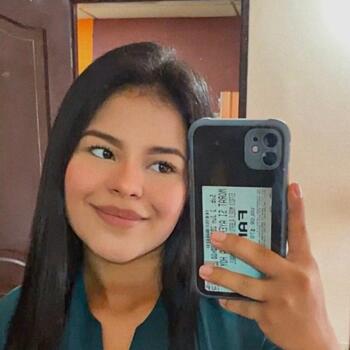 Babysitting job in Guayaquil: babysitting job Karelis