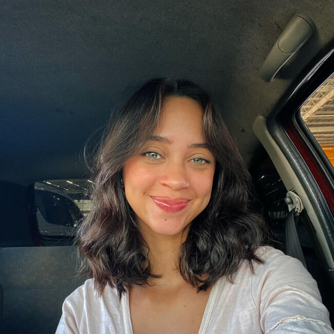 Babysitter in Florianópolis: Yasmim