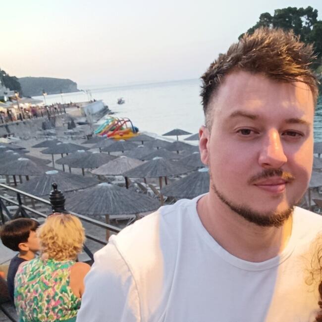 Posao bebisiterke u Beograd: Danijel
