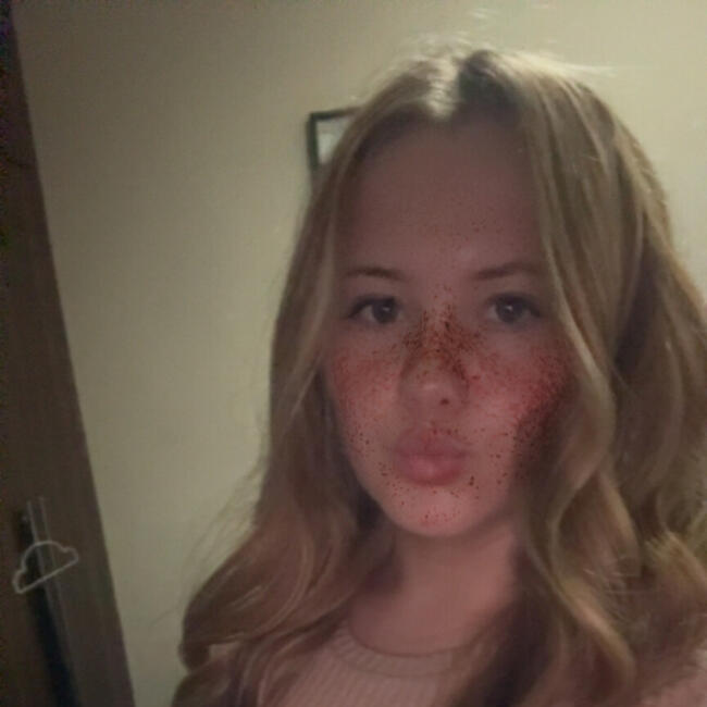 Babysitter in Manchester: Annabelle