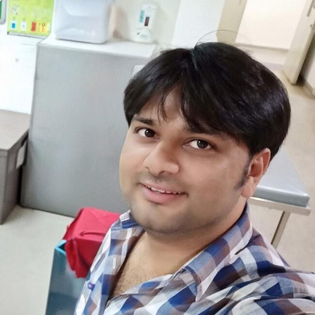 Sahāra (West Bengal) में बेबीसिटिंग की नौकरी: Tarun