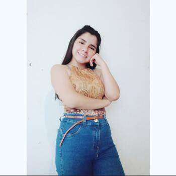 Babysitter in Trujillo: Lisset