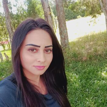 Babysitter in Fazenda Rio Grande: Karoline