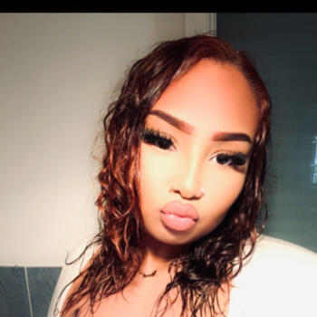 Babysitter in Tinqueux: Naomie