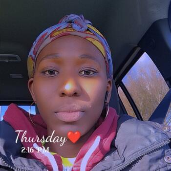 Babysitter in Sint-Niklaas: Selina