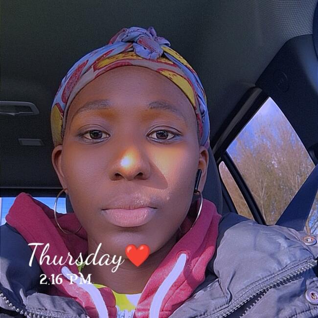 Babysitter in Sint-Niklaas: Selina