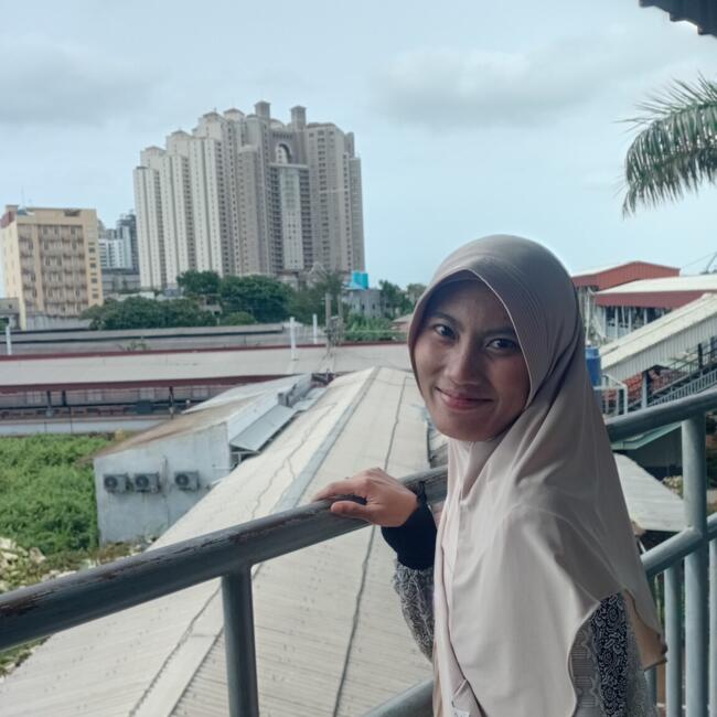 Babysitter in Bekasi: Windy