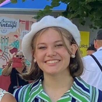 Baby-sitter Tours: Coline