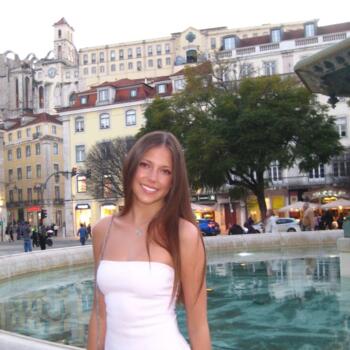 Babysitter em Lisboa: Emily