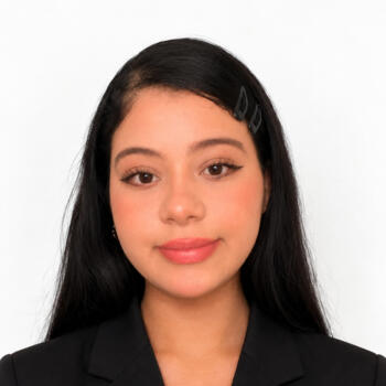 Babysitter in Casablanca: Halima