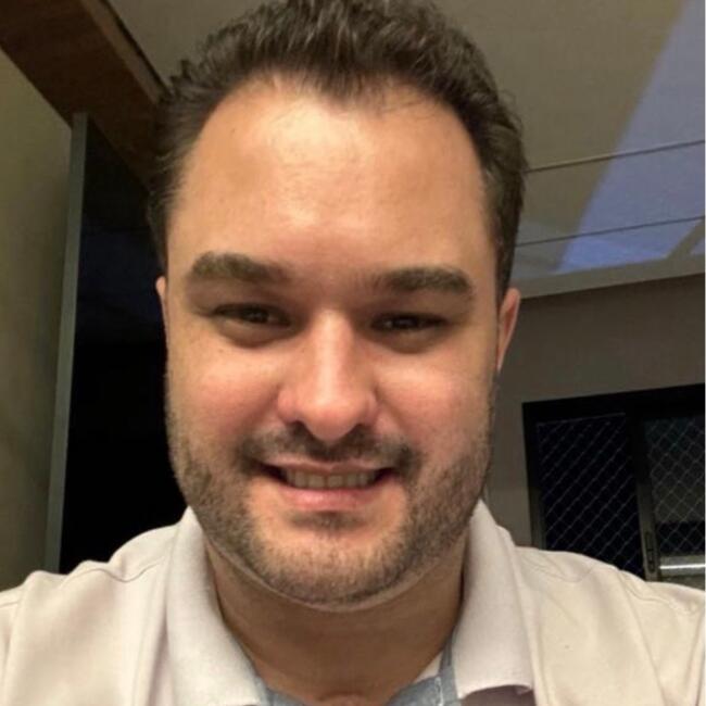 Babysitting job in Contagem: Gustavo