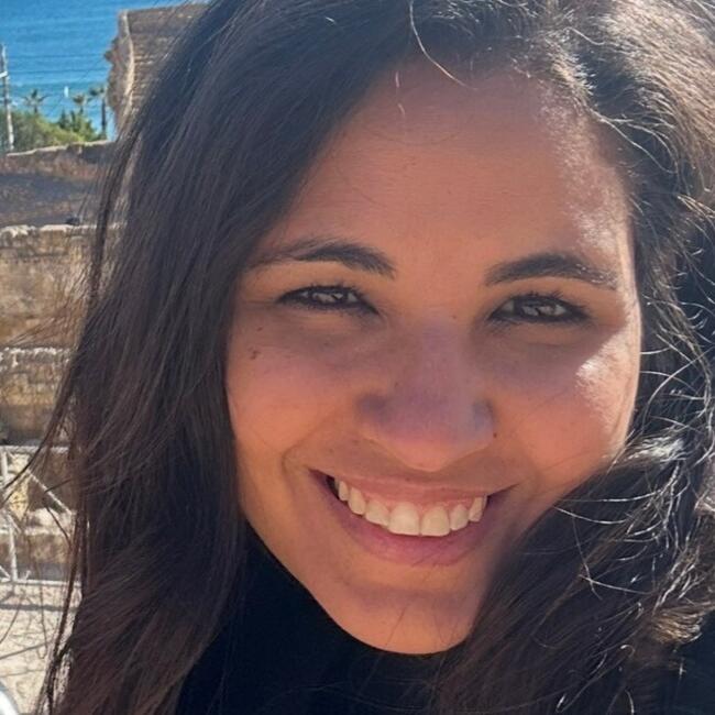 Babysitter in Barcelona: Thamires michele
