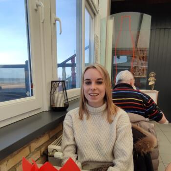 Baby-sitter in La Madeleine: Justine
