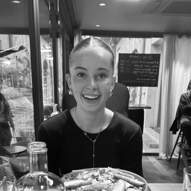 Babysitter in Angers: Lylou