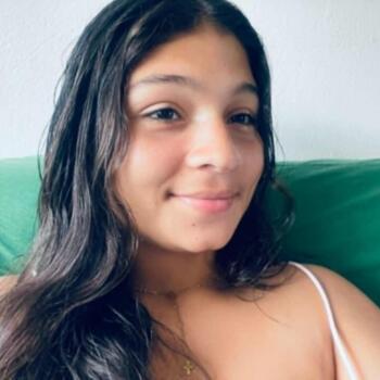 Babysitter in Caracas: Isabel Anastasia