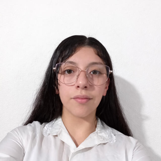 Babysitter in La Calera: Brenda