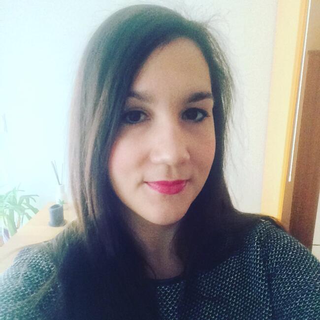 Niñera en Luxembourg: Dorottya