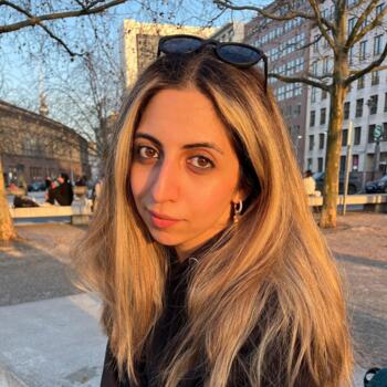 Babysitter in Berlin: Bahar