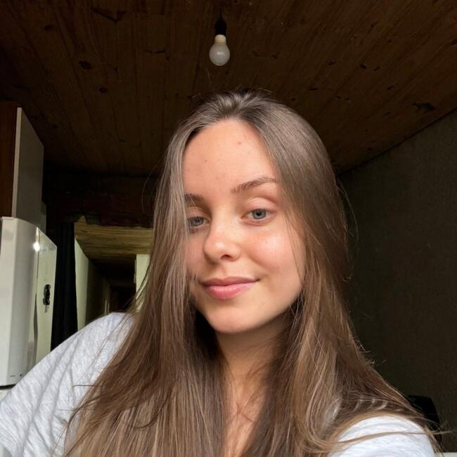 Babysitter in Pelotas: Mariane