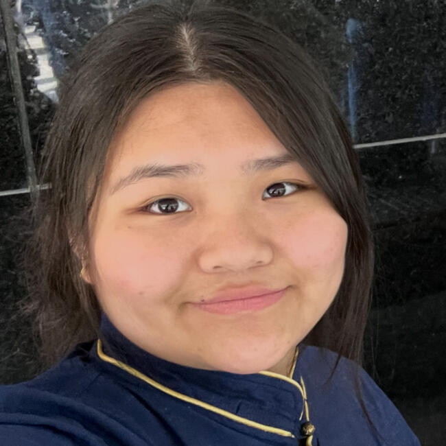 Baby-sitter in Toronto: Tenzin