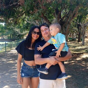 Emprego de babá em Águas Lindas de Goiás: emprego de babá Kamille