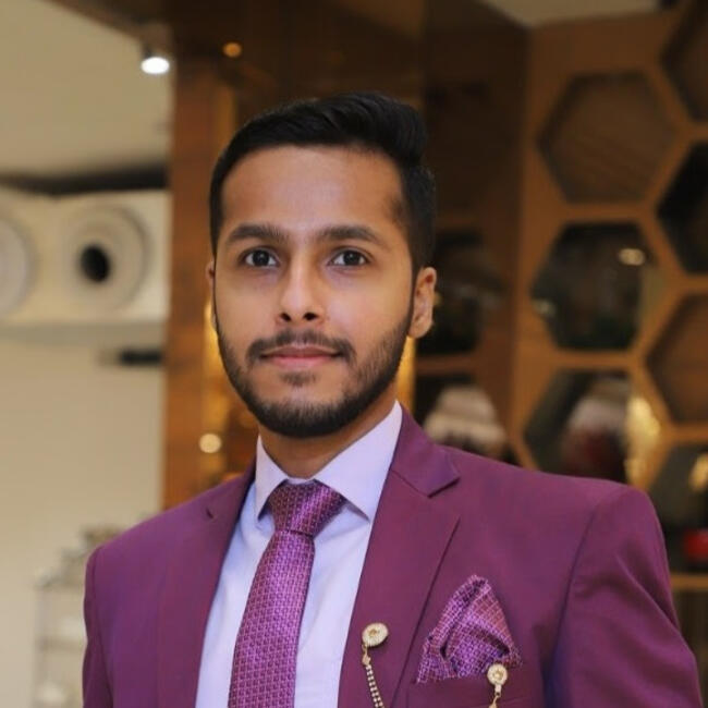 दिल्ली में बेबीसिटिंग की नौकरी: Nitin