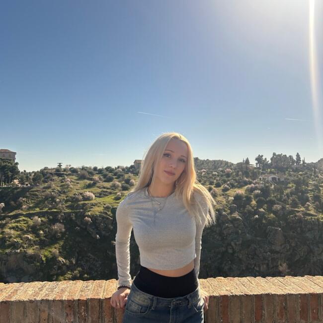 Niñera en Cambrils: Aitana