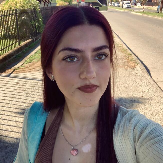 Babysitter in Valdivia: Scarlette