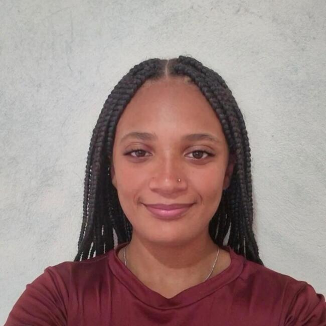 Babysitter in Joinville: Estefany