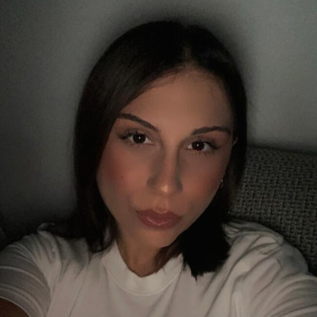 Babysitter a Adelfia: Rebecca