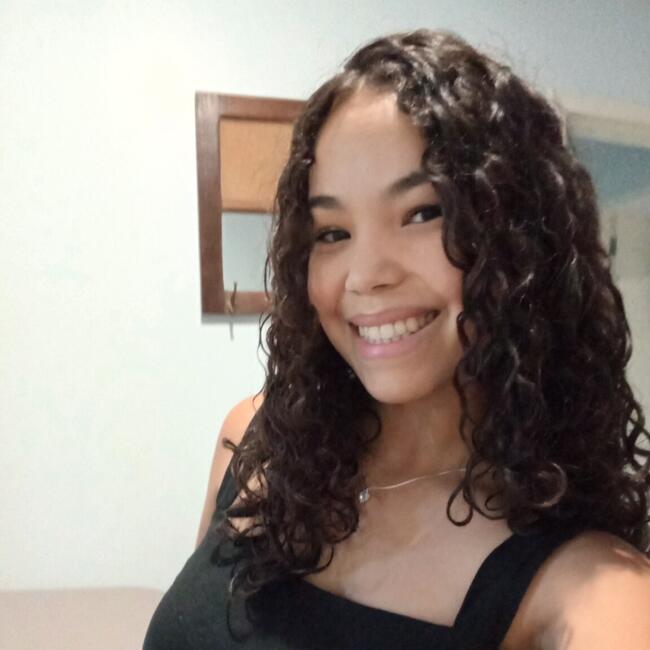 Babysitter in Guarapuava: Adriele