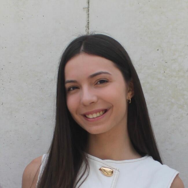 Babysitter in Lisbon: Beatriz