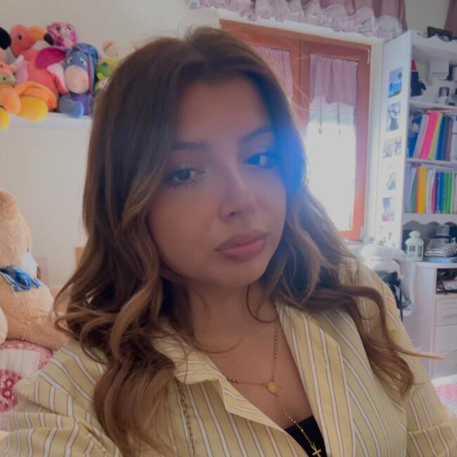 Babysitter a Napoli: Giulia Alicia