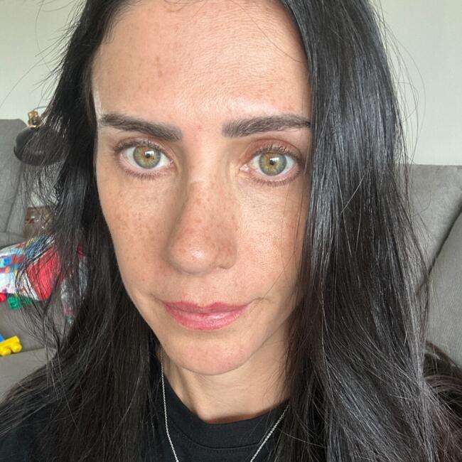 Trabalho de babysitting em Oeiras: Vivian