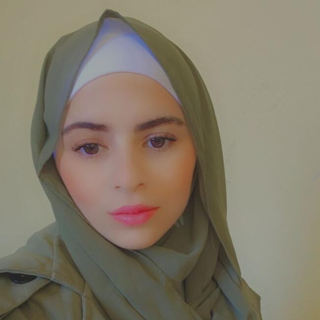 Babysitter in Verviers: Elham