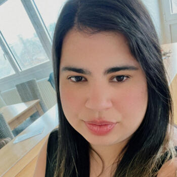 Babysitter in Binche: Julyane