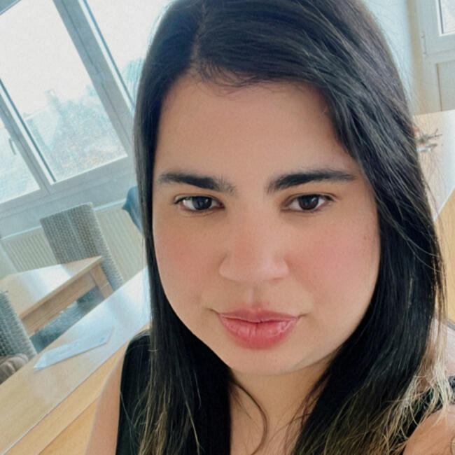 Babysitter in Binche: Julyane