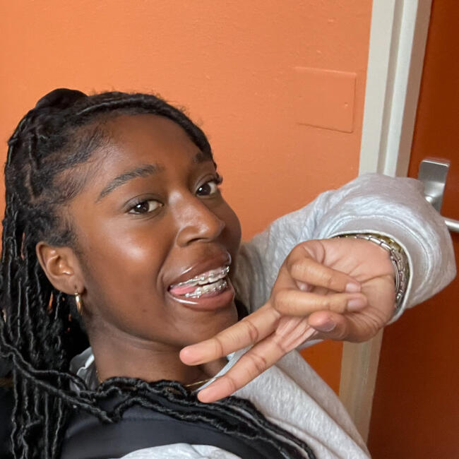 Babysitter in Hamilton: Kelly