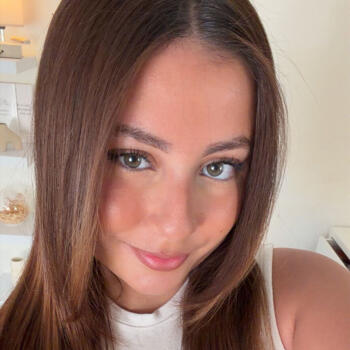 位于Clichy的临时保姆: Maica