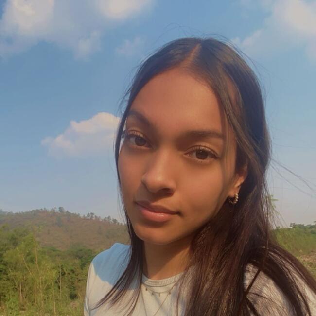 Babysitter in Santa Coloma de Gramenet: Jennifer torres