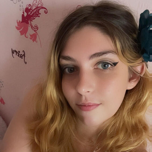 Babysitter in Vire: Cassandra