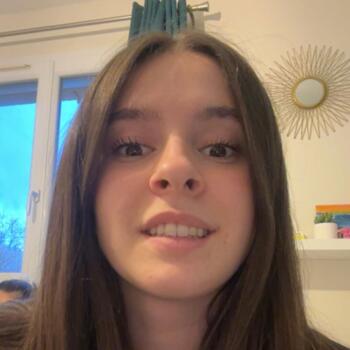 Babysitter in Monein: Justine