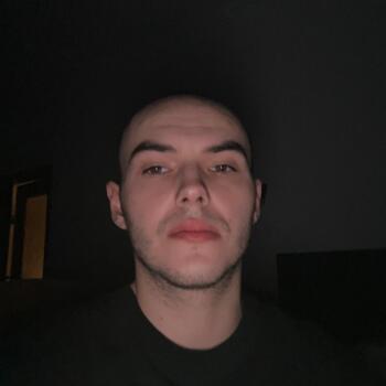 Babysitter Job in Gera: Babysitter Job Juliano