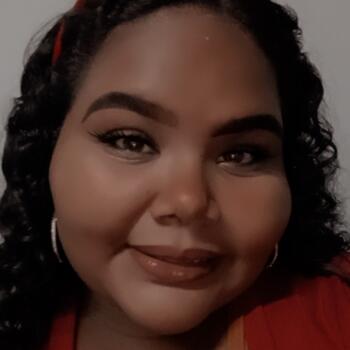 Babysitter στην περιοχή Μαρακάι: Estefani