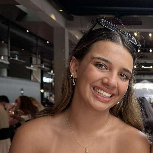 Babysitter in Sydney: Sophia